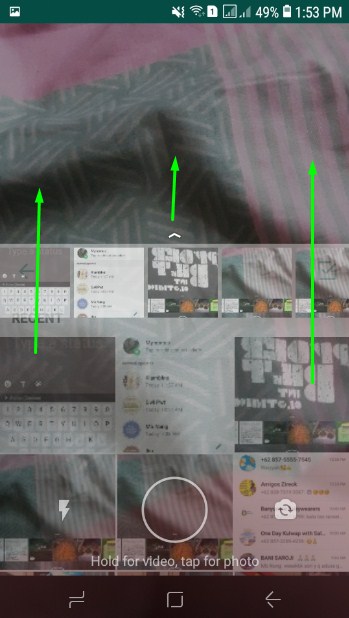 Geser ke atas untuk melihat gambar atau video di galeri untuk dibuat status